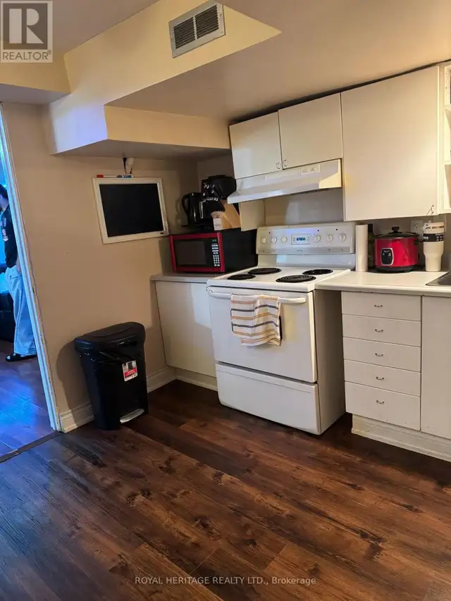 BSMT - 586 CREEKVIEW CIRCLE Pickering (West Shore), Ontario in Long Term Rentals in Oshawa / Durham Region - Image 10