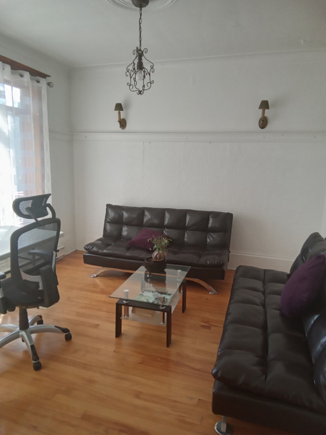 6½ Apartment for Rent – Outremont –– Bright & Renovated – — photo 2