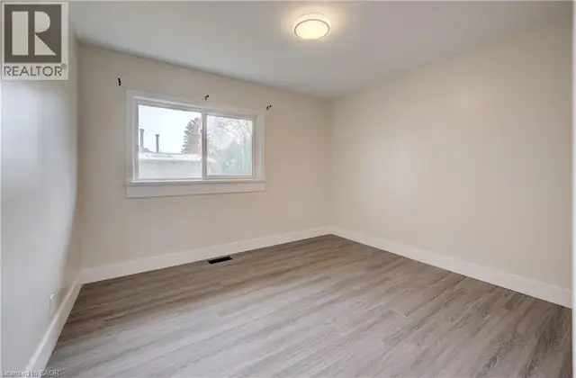 361 PROSPECT Avenue Kitchener, Ontario in Houses for Sale in Kitchener / Waterloo - Image 18