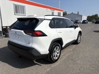 AUCUN DOSSIER DE DOMMAGE Ce Rav4 est équipé de : Bluetooth, Cruise, PRISE USB, sièges chauffants, AP... (image 4)
