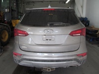 Finished in Silver with a Grey interior, this 2017 Hyundai Santa Fe Sport Base is a practical used S... (image 2)