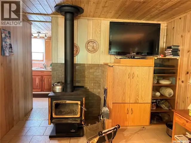 404 Northshore DRIVE Northern Admin District, Saskatchewan in Houses for Sale in La Ronge - Image 5