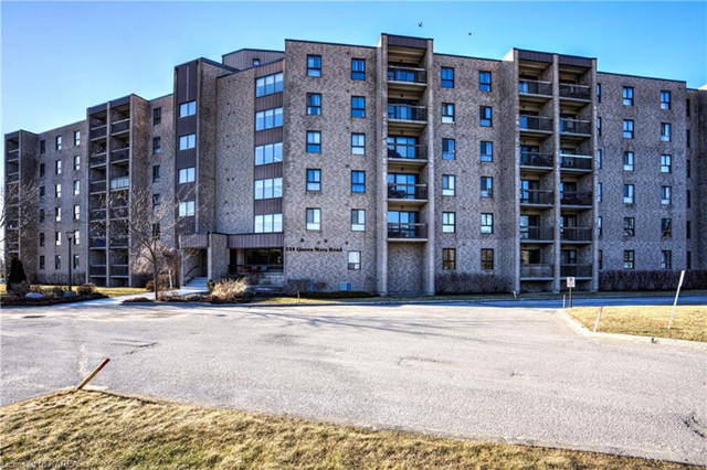 2 Bed Kingston Must See! in Condos for Sale in Kingston