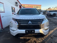 This 2023 Mitsubishi Outlander ES | HEATED SEATS | POWER SEATS | AWD | BLUETOOTH | USB | SAFETY DRIV... (image 1)