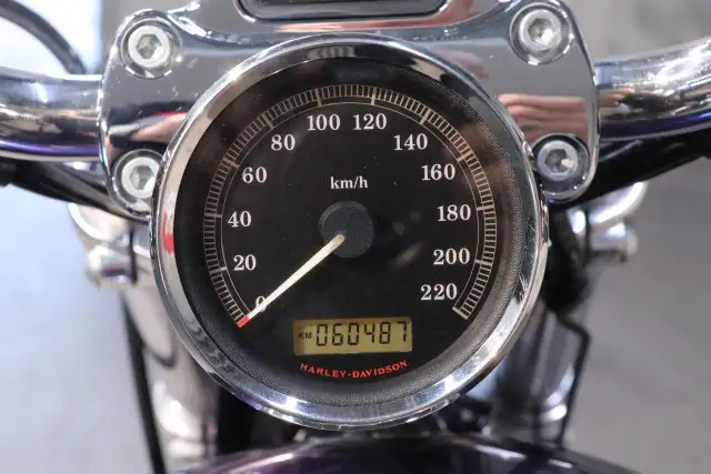 2009 Harley-Davidson SPORTSTER 1200 CUSTOM (XL1200C) in Sport Bikes in Ottawa - Image 8