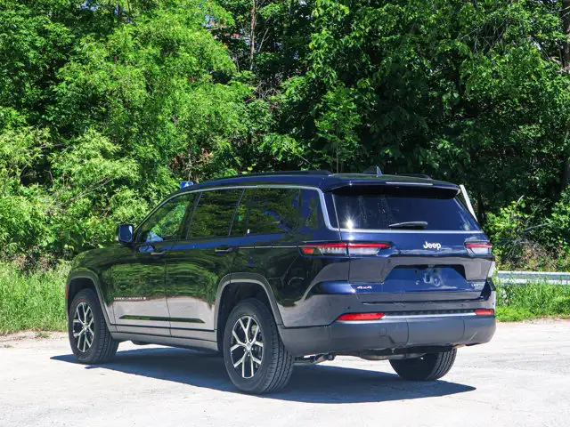 2024 Jeep Grand Cherokee L Limited- Memory / Heated Seats - Pwr in Cars & Trucks in Barrie - Image 12