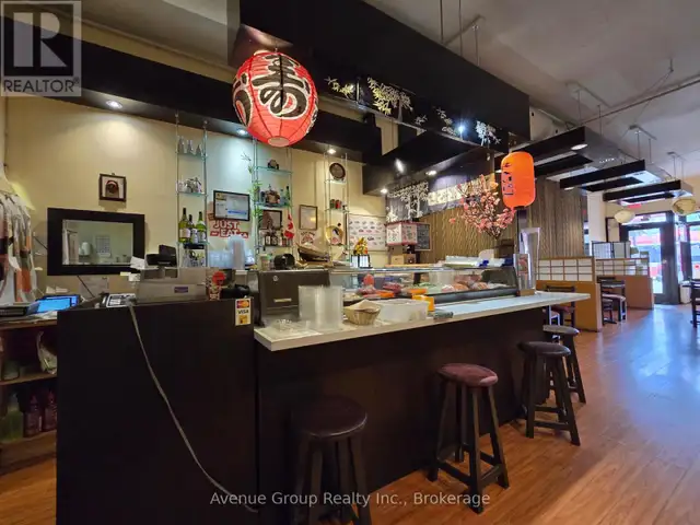 376 EGLINTON AVENUE W Toronto (Lawrence Park South), Ontario in Commercial & Office Space for Sale in City of Toronto - Image 5