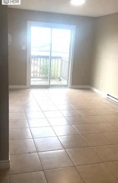 2 Bedroom Apartment with Bay View - West