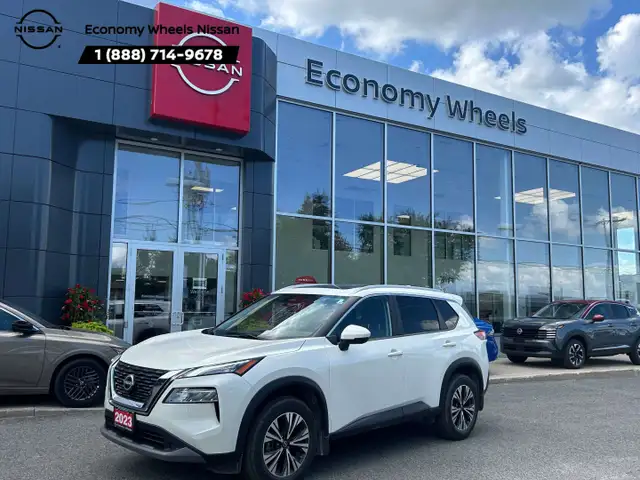 2023 Nissan Rogue SV Moonroof