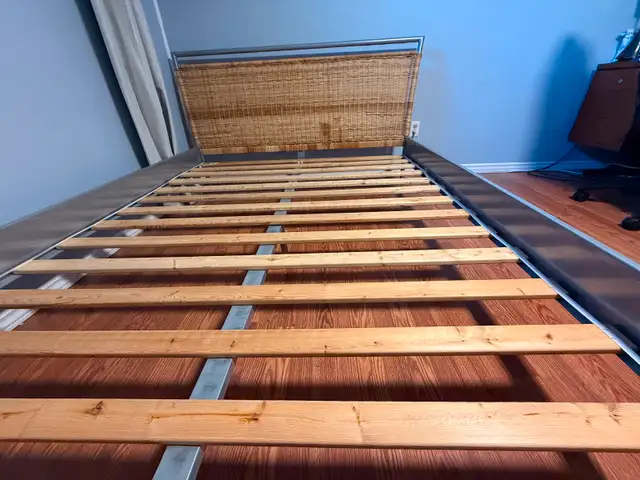 Queen size bed frame and Serta box spring for sale63284907004545124