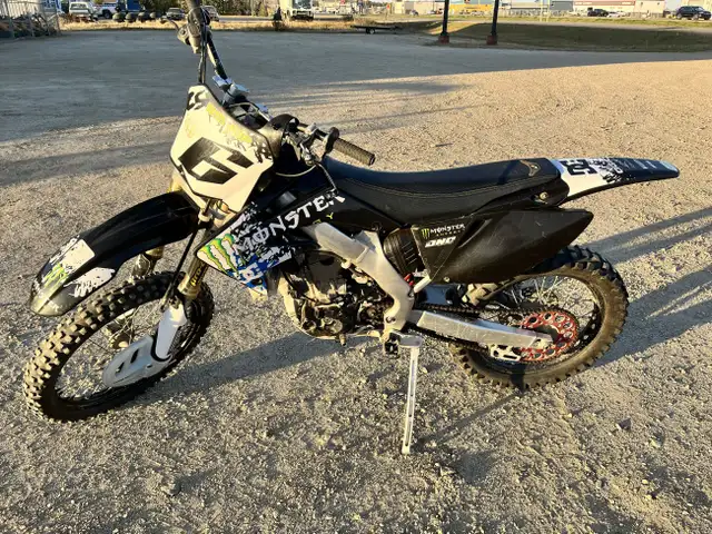 2009 Honda CRF250R Dirt Bike 29H on Rebuild Financing Available! in Dirt Bikes & Motocross in Saskatoon - Image 6