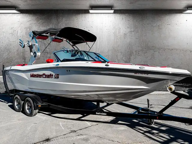 2019 Mastercraft XT 23 in Powerboats & Motorboats in Laval / North Shore - Image 3