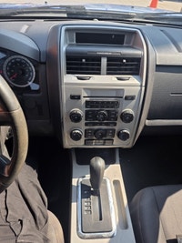 2011 Ford Escape XLT Year: 2011 Make: Ford Model: Escape Mileage: 158,330 Km Transmission: Automatic... (image 7)