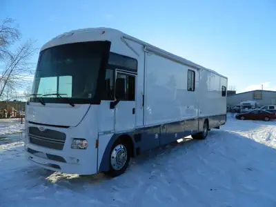 Welcome to Central Truck Sales. 2012 FORD WINNEBAGO COMMERCIAL MEDICAL DENTAL UNIT,6.8L 30-114 mile...