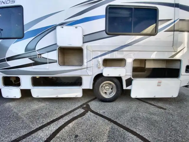 2022 Thor Motor Coach Four Winds 27R in RVs & Motorhomes in Abbotsford - Image 34