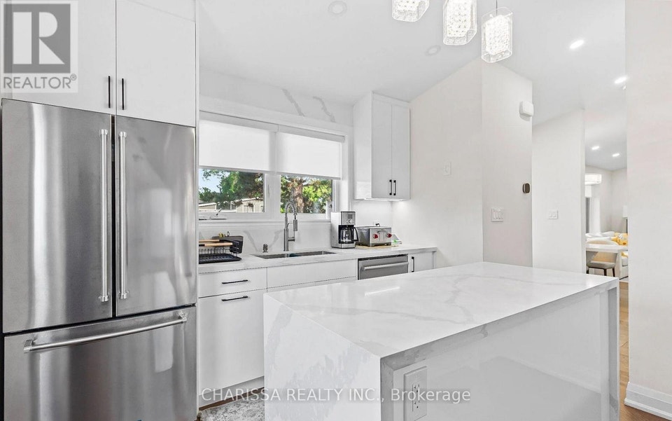 UPPER - 523 PINEGROVE ROAD Oakville (WO West), Ontario 5