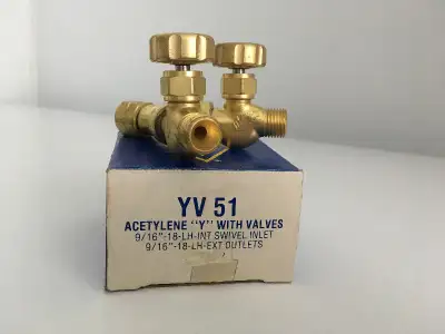 Valve Y neuve pour torche Acetylene ou Propane avec connection 9/16"-18 LH (Filage à gauche) Encore...