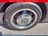 2015 Volkswagen BEETLE CLASSIC ???? 2015 Volkswagen Beetle Classic Un design emblématique qui ne pas... (image 2)