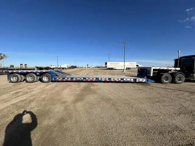 2021 TRAIL KING TK80MG-HG hydraulic detachable gooseneck in Heavy Trucks in Regina - Image 7