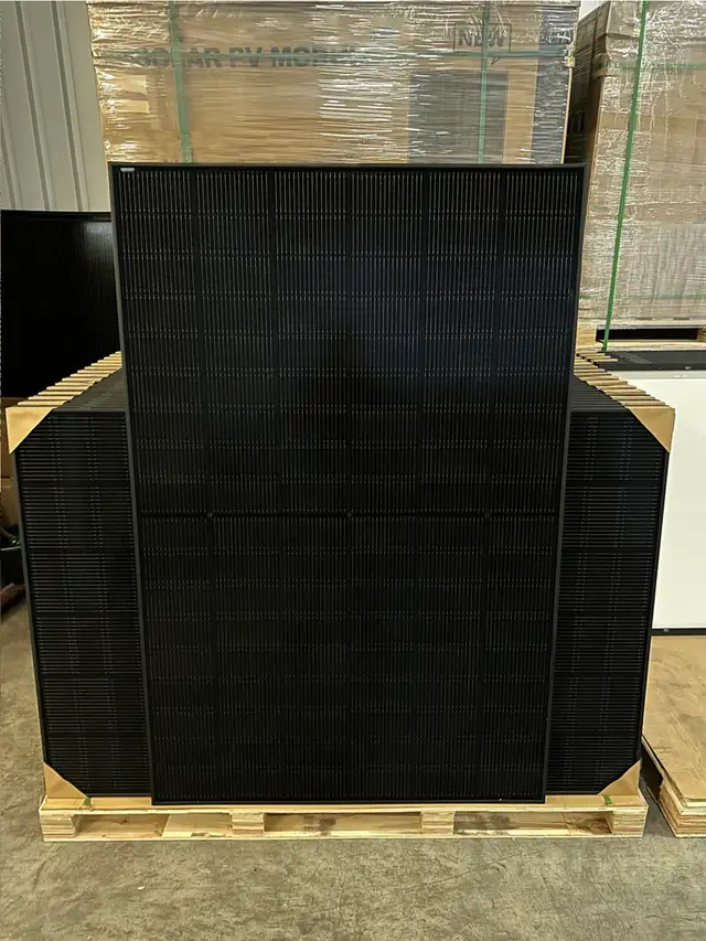 NEW 440W Bifacial Solar Panel Dual Glass Module 2540401 in Other in Regina - Image 4