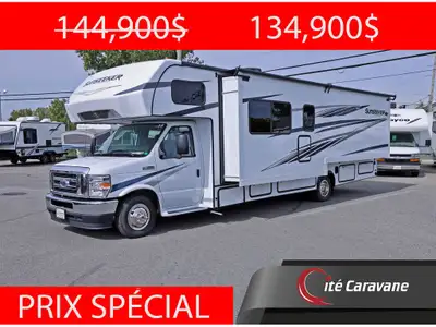 Forest River Forester CLASSE C 31 pieds 3051 -extension a mur plein + crics hydraulics , Ford V8 7.3...