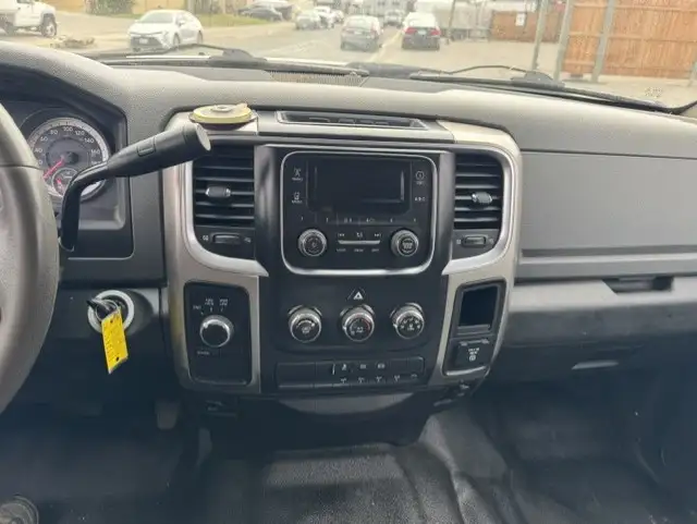 2013 Ram 5500 SLT 4WD 6.7L CUMMINS DIESEL-12' FLAT DECK-CREW CAB in Cars & Trucks in City of Toronto - Image 11