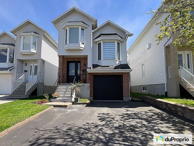 $699,000 - 2 Storey for sale in Ste-Dorothee dans Maisons à vendre  à Laval/Rive Nord