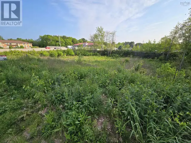 79 North Street Bridgewater, Nova Scotia in Land for Sale in Bridgewater - Image 5
