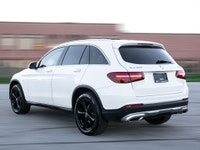 2018 Mercedes Benz GLC-300 White Exterior on BlaCK Interior comes with Navigation and 360 Camera ,He... (image 3)