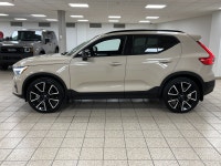 Tired of SUVs that promise modern tech but still have you fumbling with your phone at every red ligh... (image 2)