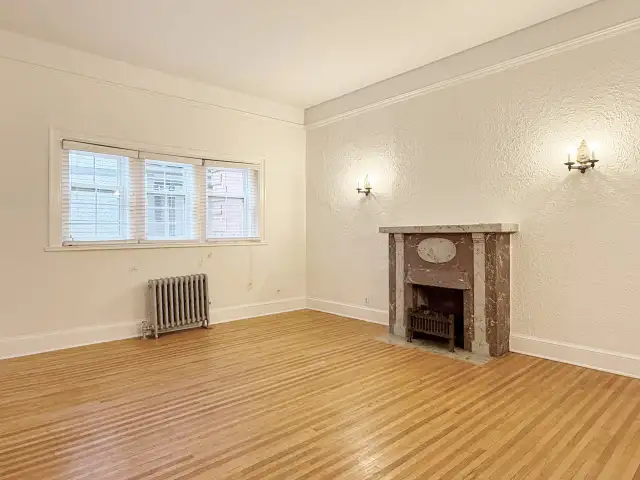 AVALABLE NOW! $1329 1-Bedroom in Heart of Osborne Village!