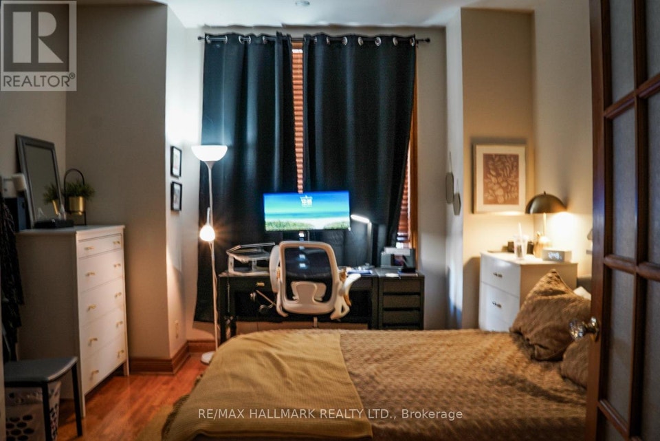 MAIN & BASEMENT - 88 SWANWICK AVENUE Toronto (East End-Danforth) 5
