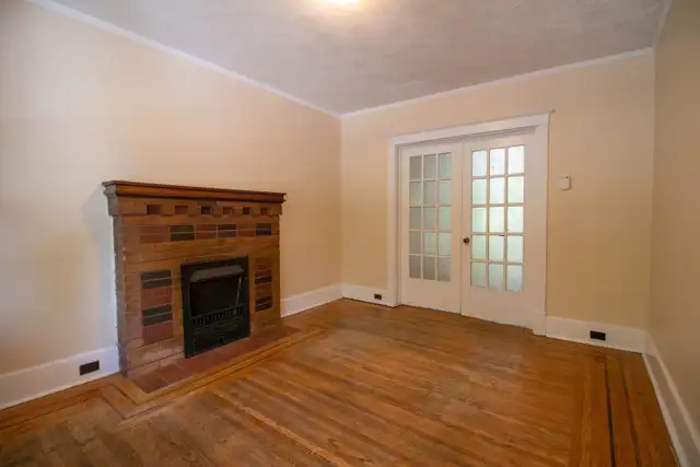 **ALL INCLUSIVE** 1 Bedroom Main Unit in Hamilton!62864751860993124