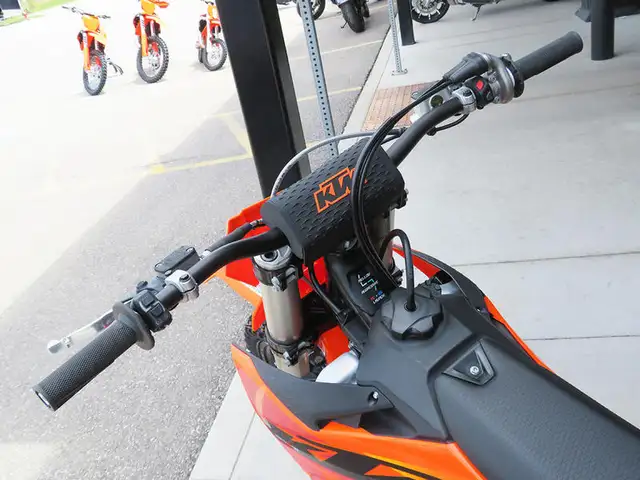 2025 KTM 450 SX-F in Dirt Bikes & Motocross in Cambridge - Image 14