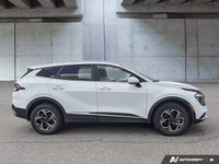 This Kia Sportage delivers a Regular Unleaded I-4 2.5 L/152 engine powering this Automatic transmiss... (image 6)