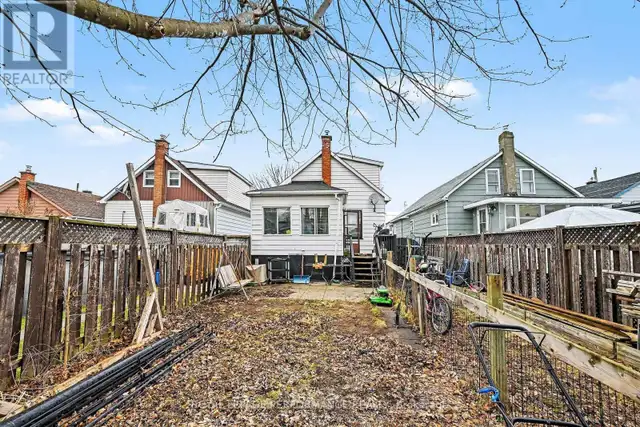 414 GILLESPIE AVENUE Cornwall, Ontario in Houses for Sale in Cornwall - Image 24