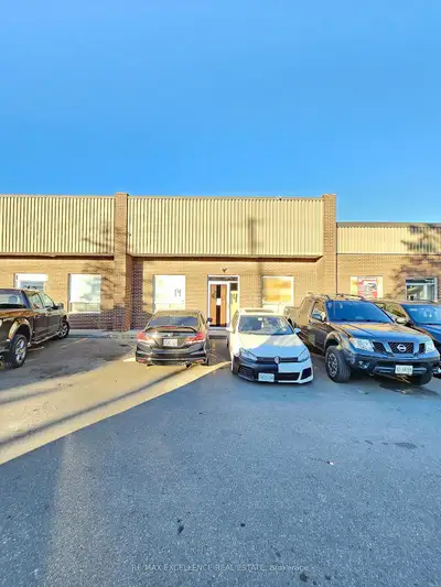 Automotive Allowed! Location: Torbram Rd / Rena Rd Monthly Rent: $8000 + Tmi Total Area: 2700 Sq Ft...
