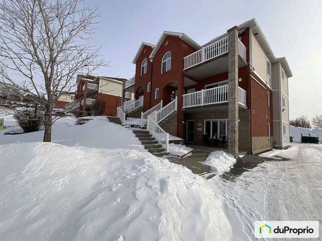 $291,550 - Condominium for sale in Sherbrooke (Jacques-Cartier) — photo 1