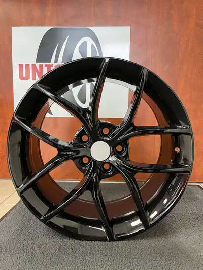 Set of Brand new 4 aftermarket Honda Rims18",19" Gloss Black color 18"x8.5" ET:30 Bore:64.1 $600 19"...