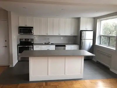 1 Bedroom Apartment in the Parklawn Neighbourhood of Etobicoke!