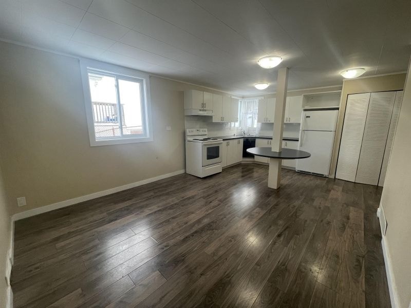Discover your dream home in this expansive 3bedroom apartment Long Term Rentals Timmins