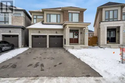Legally finished basement apartment, 2 Bed,1 Bath, Located In Whitby's most sought-after neighbourho...