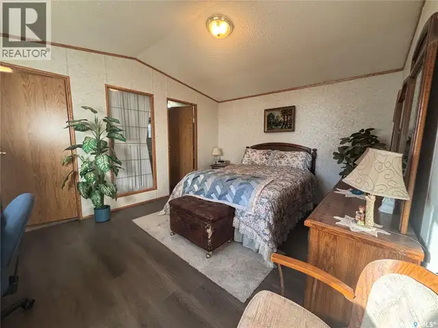 33 Cypress Mobile Home PARK Maple Creek, Saskatchewan in Houses for Sale in Swift Current - Image 25