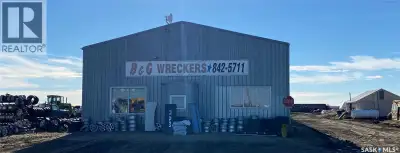 Great Investment Opportunity! B & G Wreckers is an established, well-know operation, consistently sh...