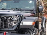 4x4 Drivetrain for ultimate off-road capability - 3.6L V-6 Engine - Equipped with Satellite Radio fo... (image 6)