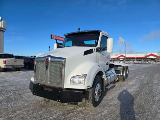 2021 T800 Kenworth in Heavy Trucks in Kamloops - Image 2