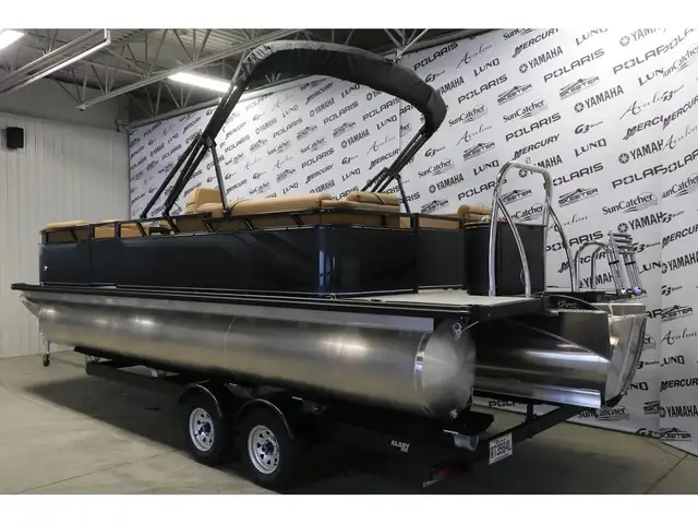 2026 Avalon VENTURE 2385 QL + YAMAHA VMAX 115 HP in Powerboats & Motorboats in Laurentides - Image 5