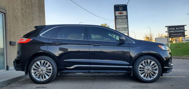 2023 Ford Edge Titanium AWD 2.0L - Fully Loaded, OEM Warranty! in Cars & Trucks in Calgary - Image 4