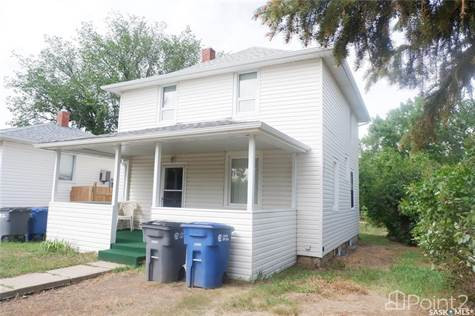 311 7th AVENUE E in Houses for Sale in Moose Jaw - Image 2