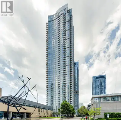 Breathtaking city and Lake Ontario views! Truly remarkable! 1 bedroom plus large den as a separate r...